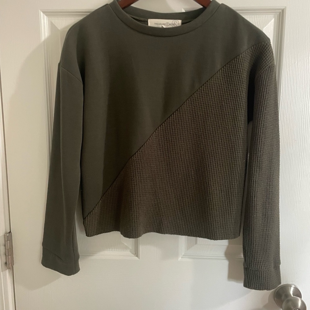 Treasure & Bond Juniors XL Crewneck Sweater in Olive